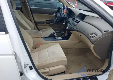 2010 Honda Accord 2.4 Lx z USA, uszkodzony, nr VIN 1HGCP2F3XAA197083